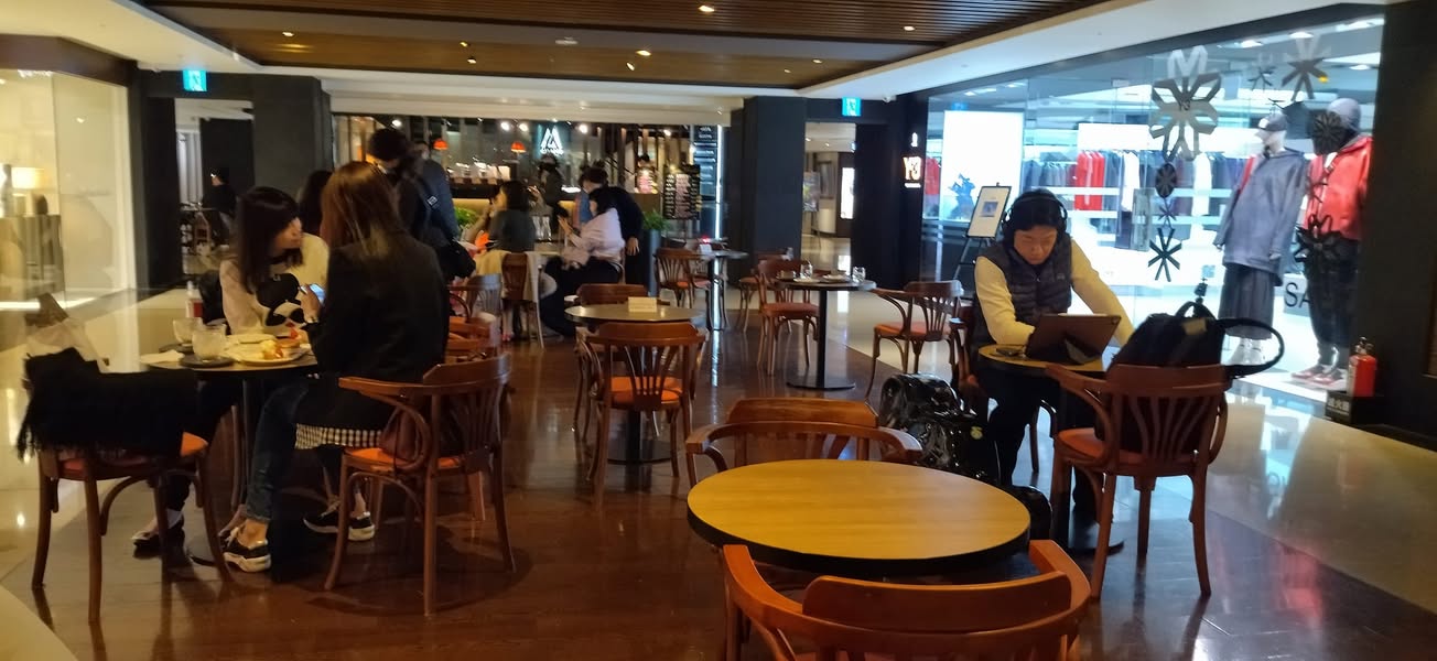 衛道校友育加、Pat、學弟乘緯聚會